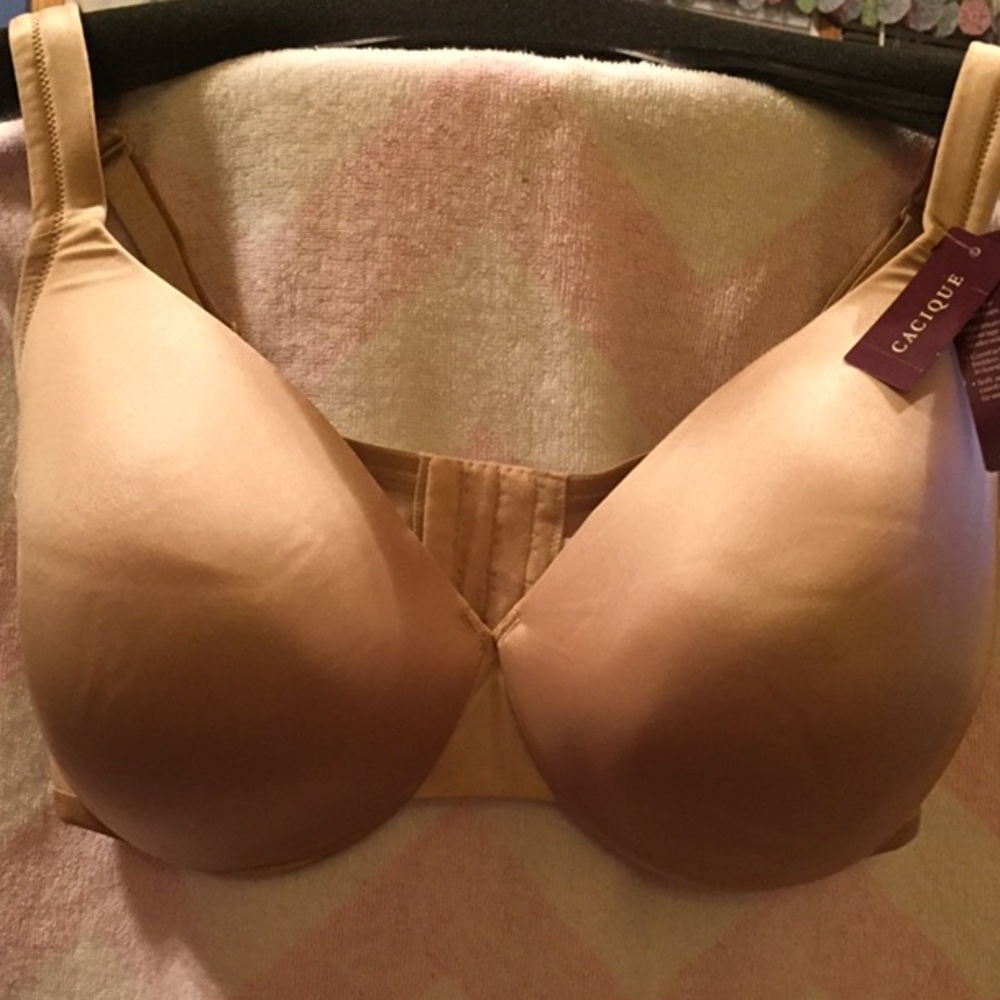 46DDD (46F)  new CACIQUE underwire bra, more sizes
